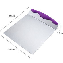 Easy Cake Lifter