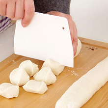 Plastic Cake Scraper